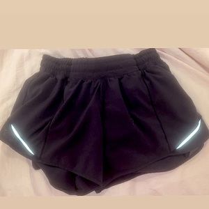 Lululemon Hotty Hot shorts
